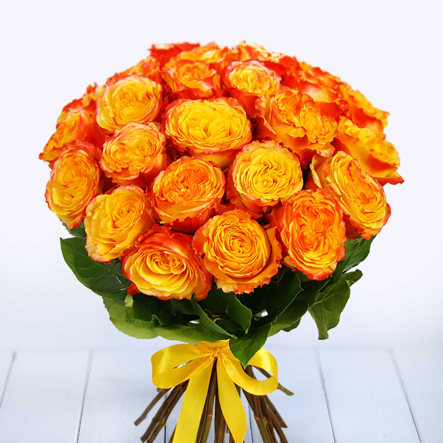 25 роз Хайт Меджик - Купить цветы