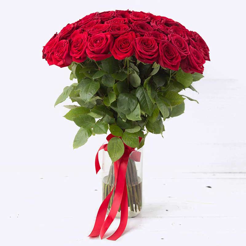 Красные розы. Красные розы Ред Наоми 60 см поштучно - Купить цветы