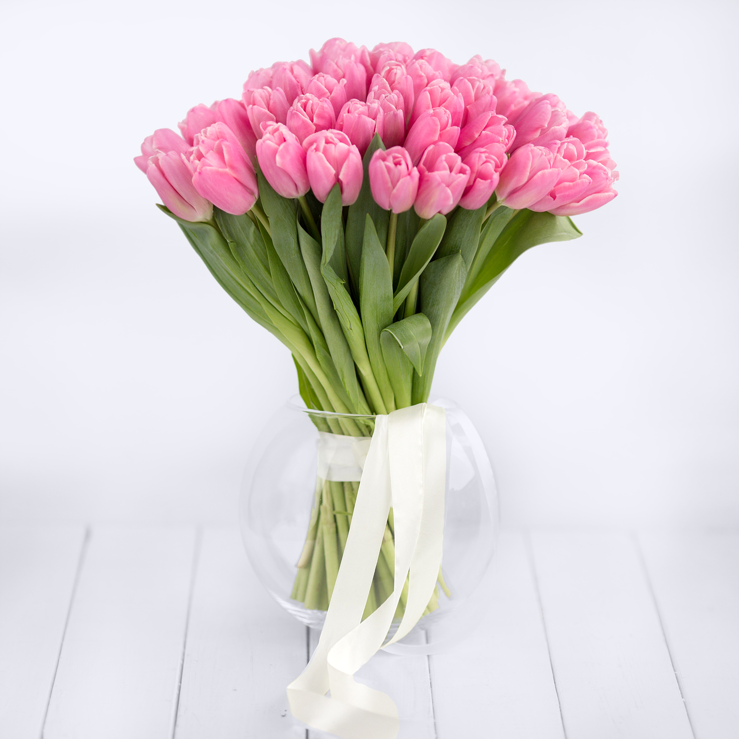Букет из 45 розовых тюльпанов - Купить цветы